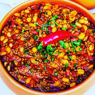 Seasoned ground beef with corn, black beans and fresh herbs